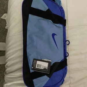 brand new nike duffel bag